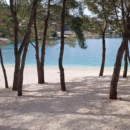 Dalmatia - One Bedroom With Balcony 3 Апартаменты *